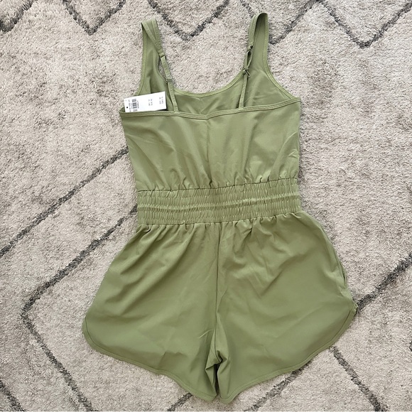 A&F Traveler Romper Light Green - Picture 4 of 5